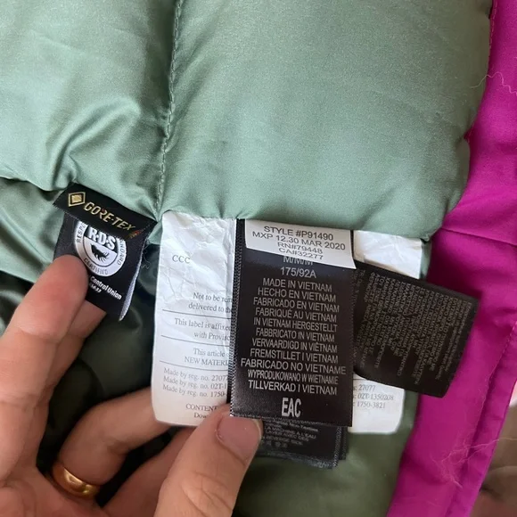 Brand new Marmot ski/snowboard parka with tags!